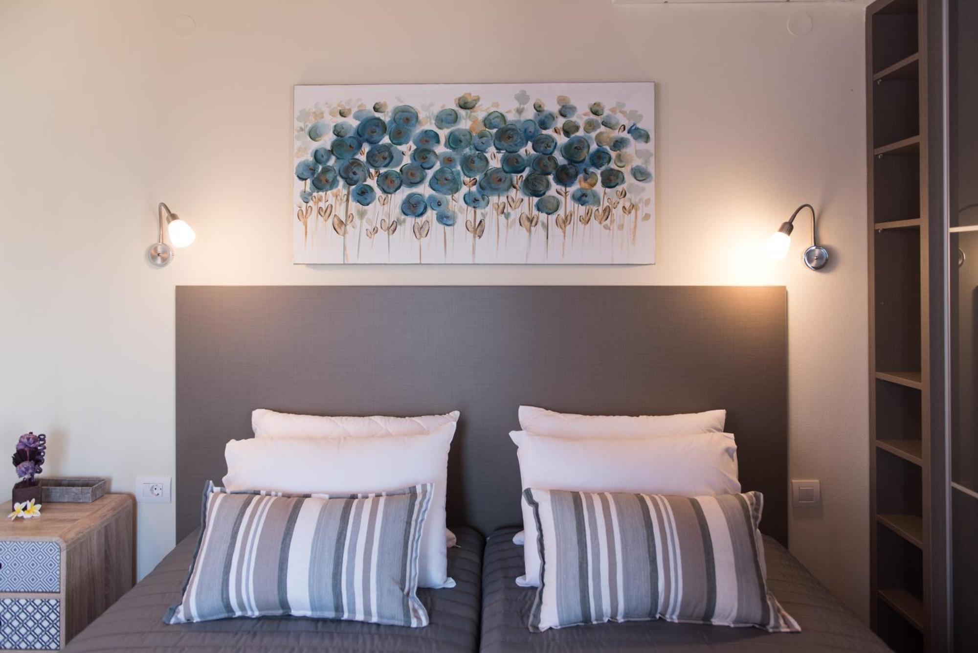 Istros Villas - With Pools, Bbq & Heated Spa Whirlpools, By Thinkvilla Korakiaí Εξωτερικό φωτογραφία