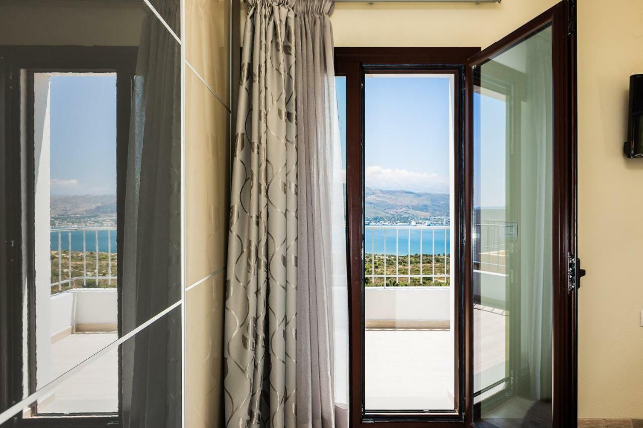Istros Villas - With Pools, Bbq & Heated Spa Whirlpools, By Thinkvilla Korakiaí Εξωτερικό φωτογραφία